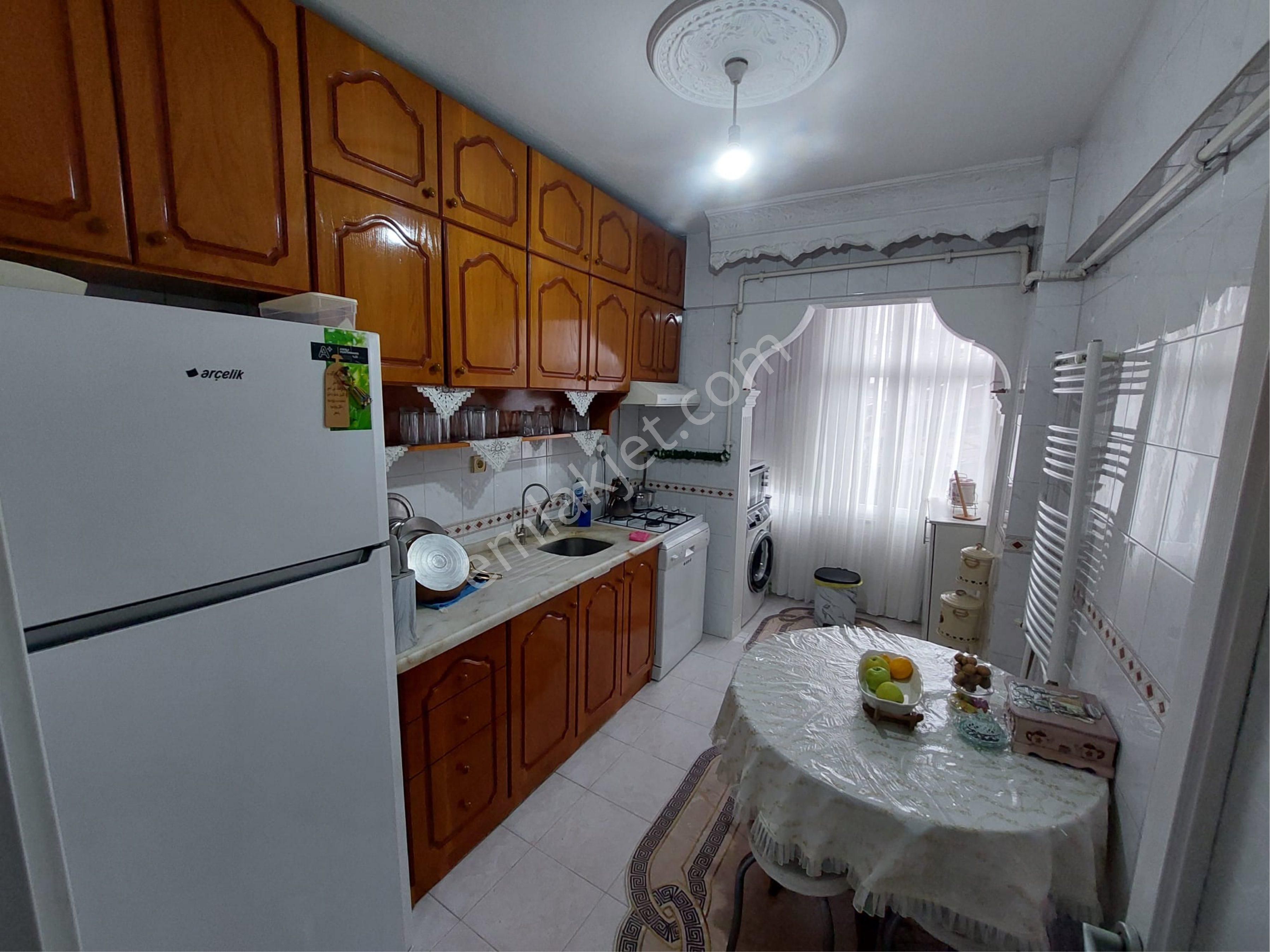 İmren Gayrimenkulden Satılık 2+1 80m2 1.kat Sefaköy Merkezde Kemalpaşa Mh. - Görsel 6