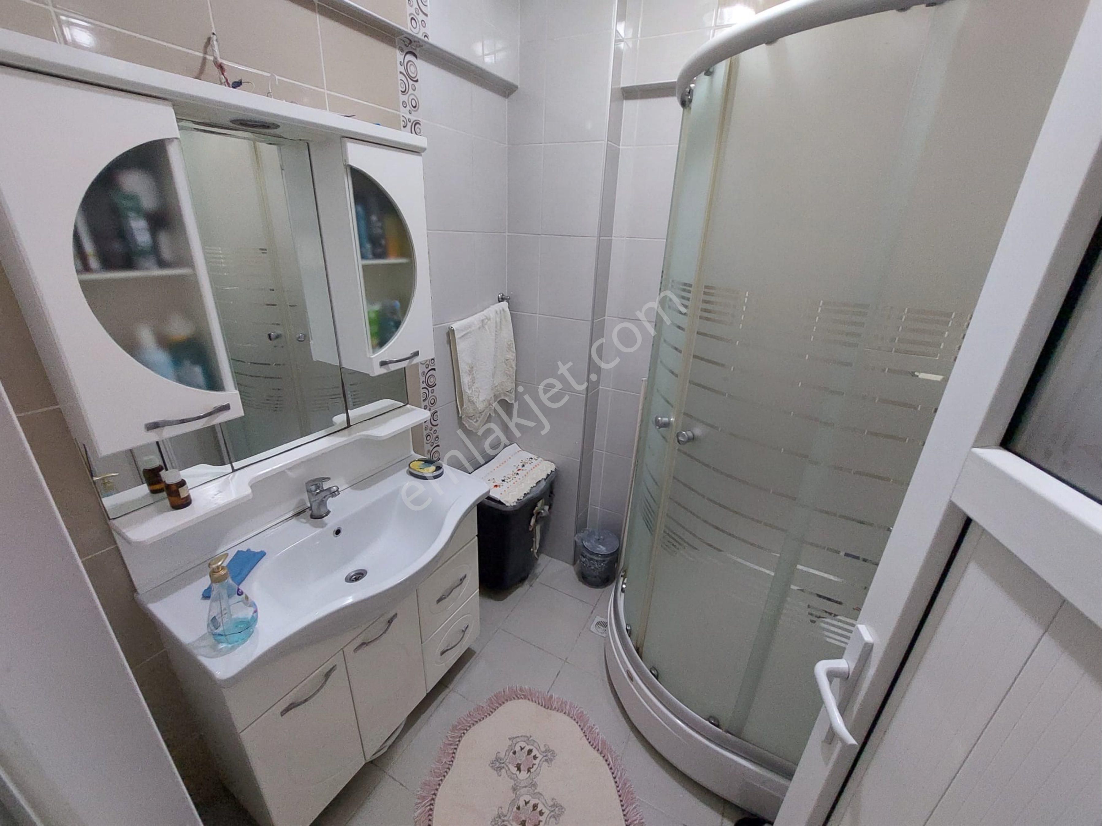İmren Gayrimenkulden Satılık 2+1 80m2 1.kat Sefaköy Merkezde Kemalpaşa Mh. - Görsel 20