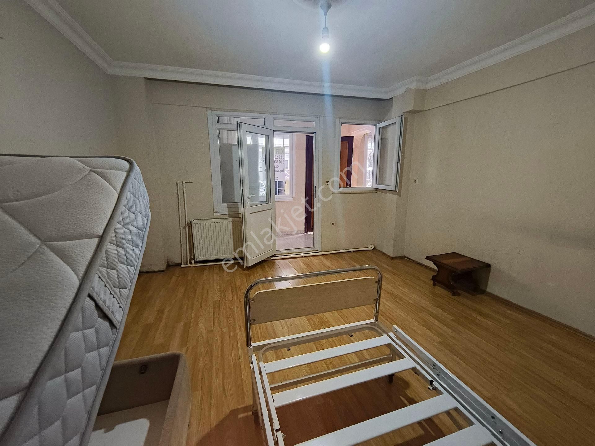 Güneyden Metroya 8 Dakika Yürüme 1+1.55m2 Y.giriş Daire - Görsel 14