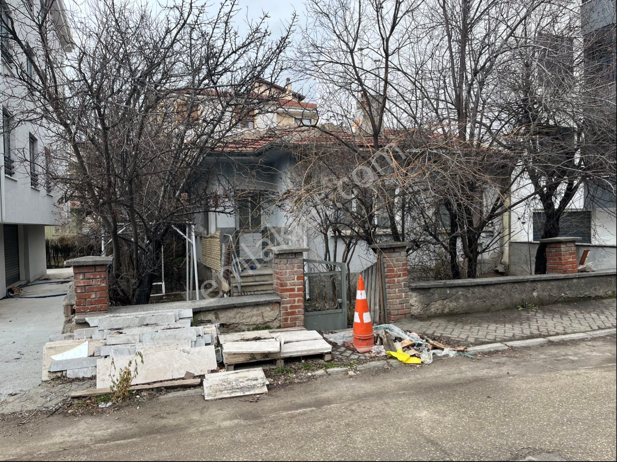 Odunpazarı Osmangazi’de Satılık Kargir Bahçeli Ev - Görsel 3