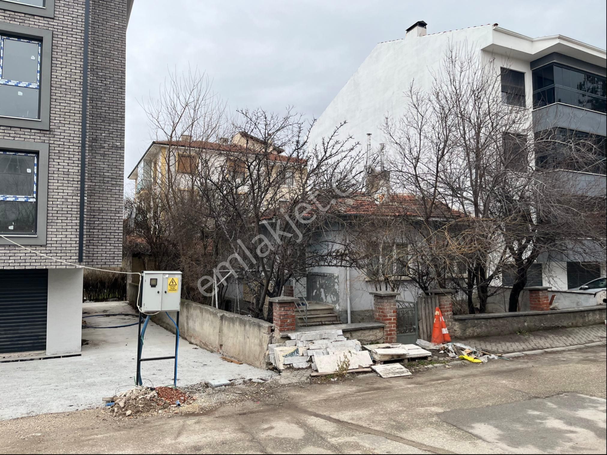 Odunpazarı Osmangazi’de Satılık Kargir Bahçeli Ev - Görsel 14