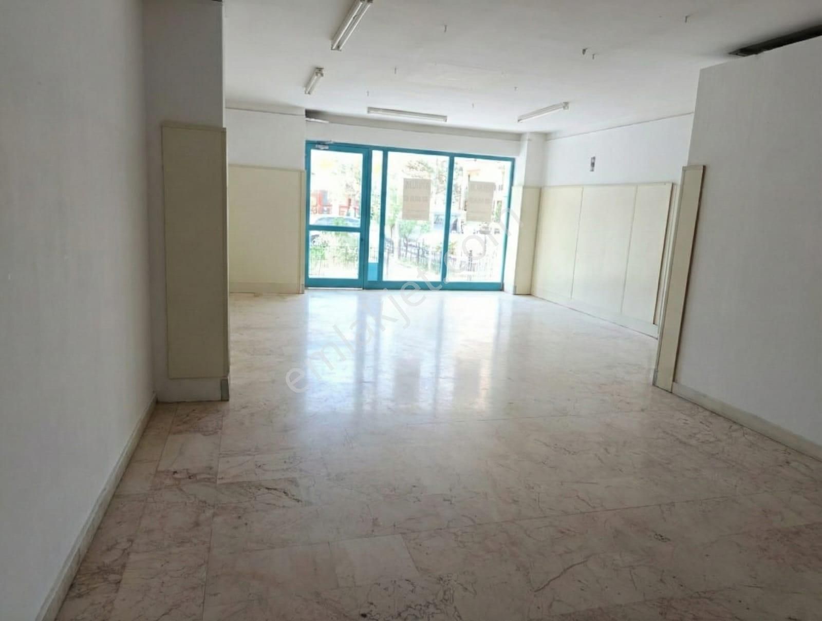 Çankaya Koza Caddesi'nde 180 M² Geniş Vitrinli Stratejik Mağaza - Görsel 3