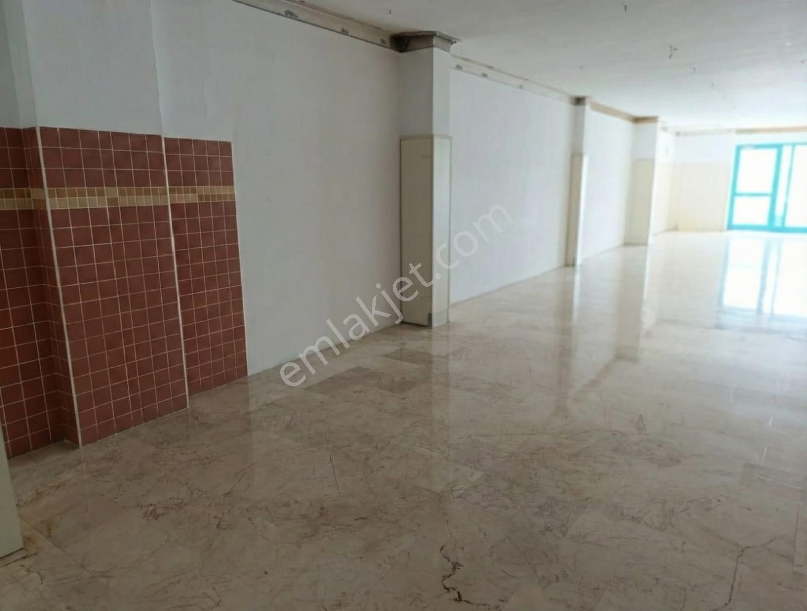 Çankaya Koza Caddesi'nde 180 M² Geniş Vitrinli Stratejik Mağaza - Görsel 25