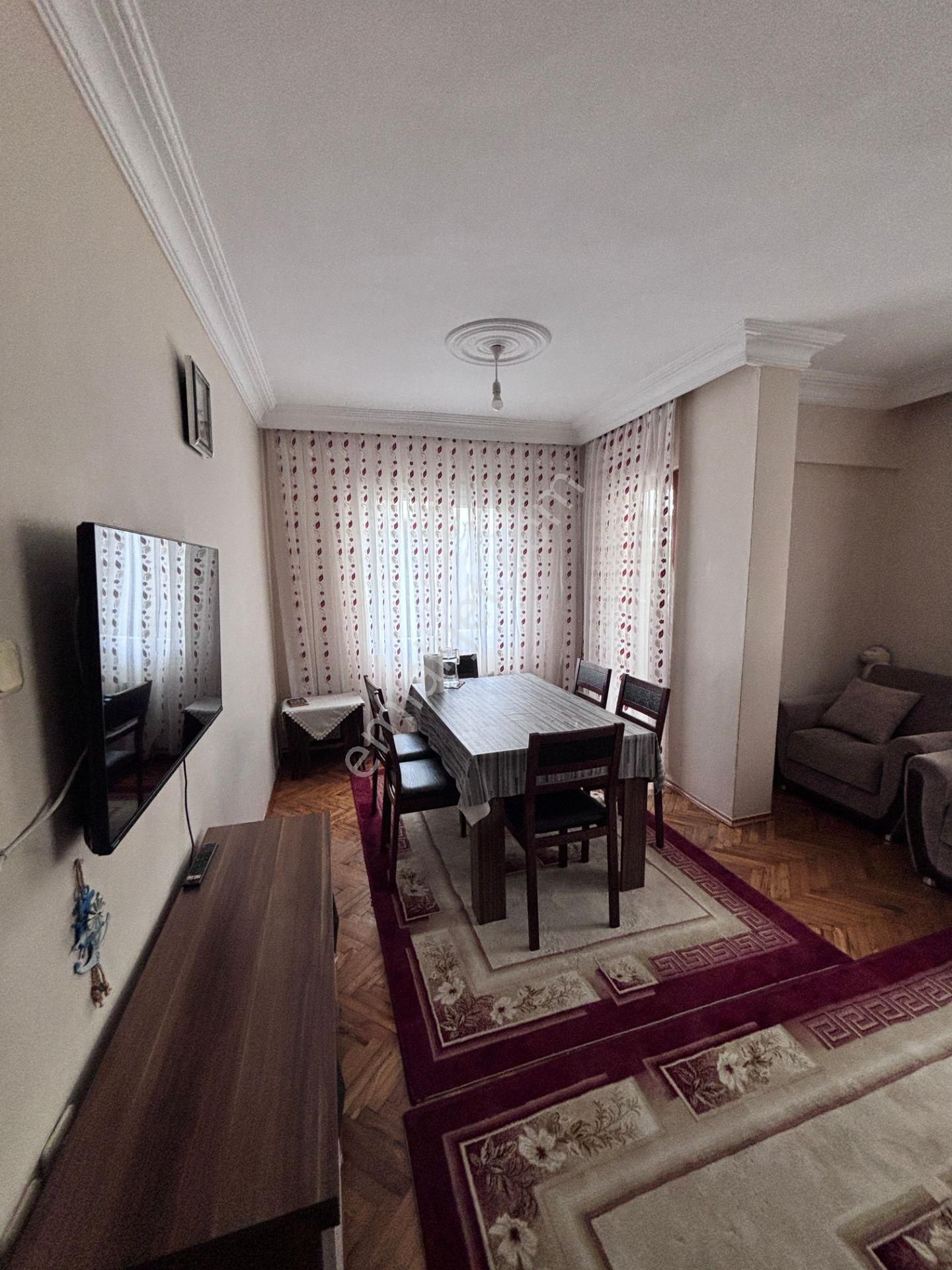 Emlak Dünyasından Uygun Fiyatlı Satılık 2+1 - Görsel 2