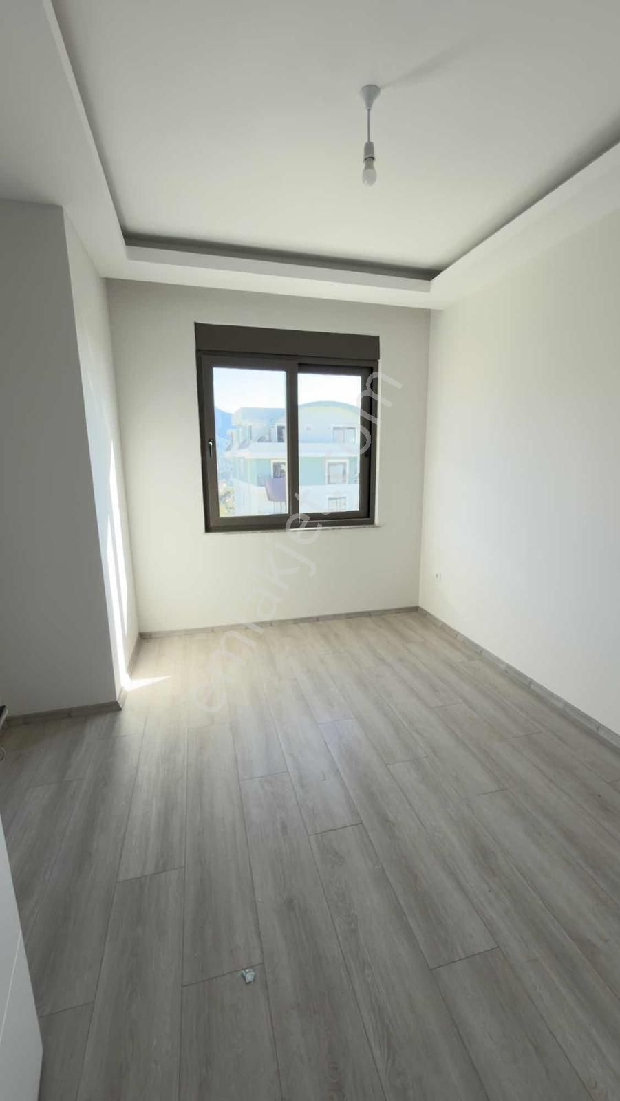 Çıplaklı Mahallesinde Satılık Cadde Üzeri Geniş Kullanışlı Daire - Görsel 8