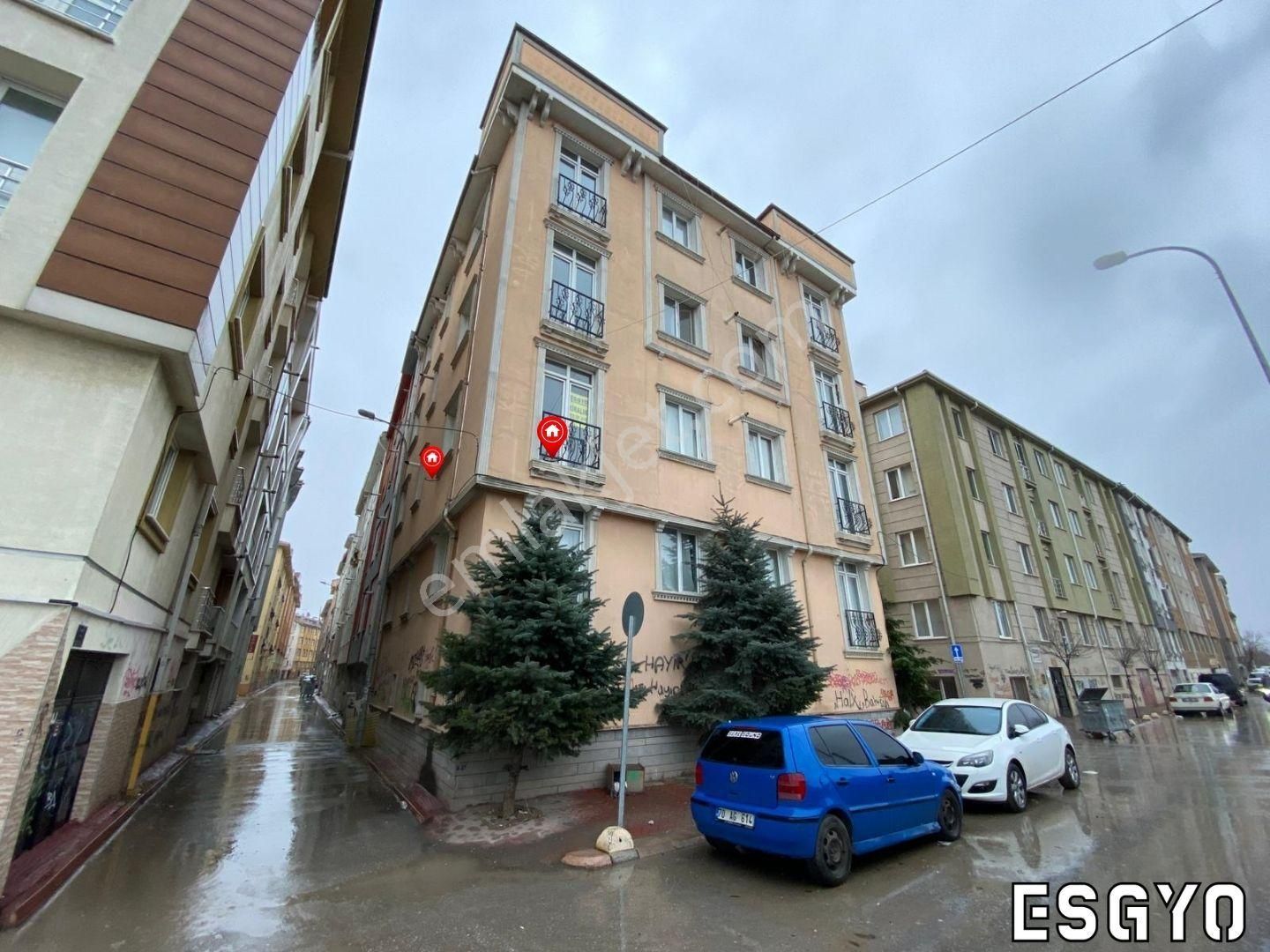 Esgyo'dan Yeni Bağlarda 2+0 Ayrı Mutfaklı Kiralık Daire