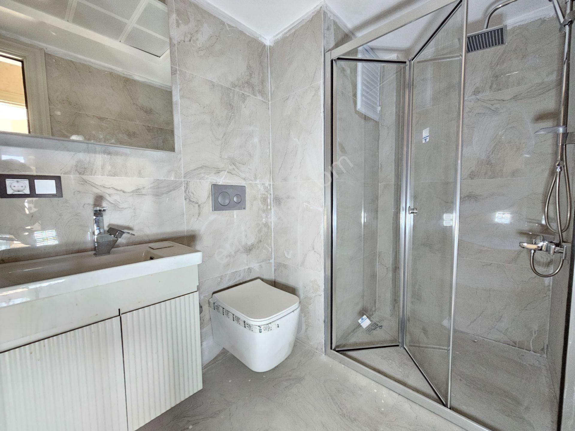 Beyhekim Mah. Şafak Caddesine Yakın İşyapar Gayrimenkul'den Site İçi Lüks Sıfır Geniş 3+1 Daire - Görsel 41