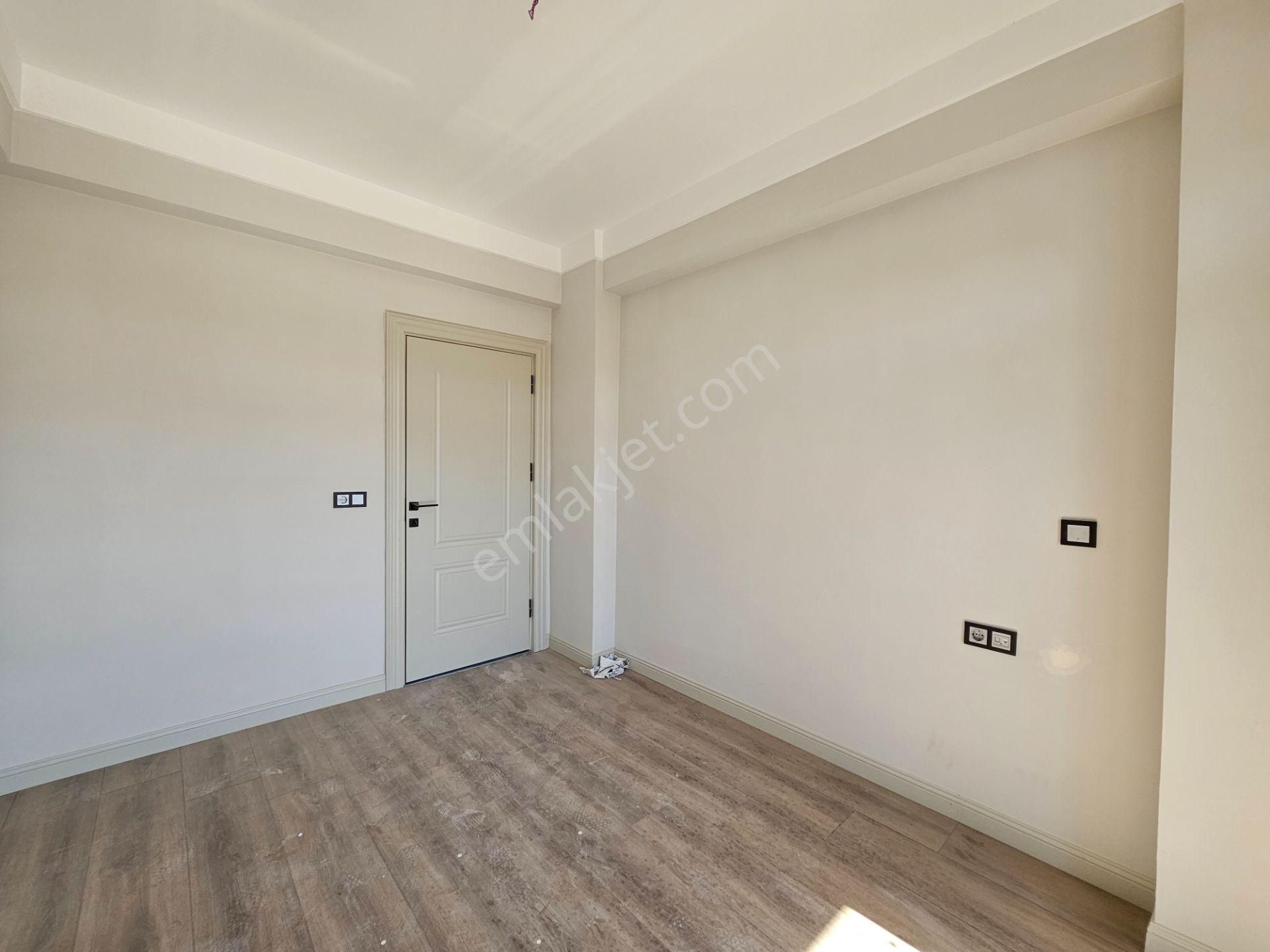 Beyhekim Mah. Şafak Caddesine Yakın İşyapar Gayrimenkul'den Site İçi Lüks Sıfır Geniş 3+1 Daire - Görsel 37