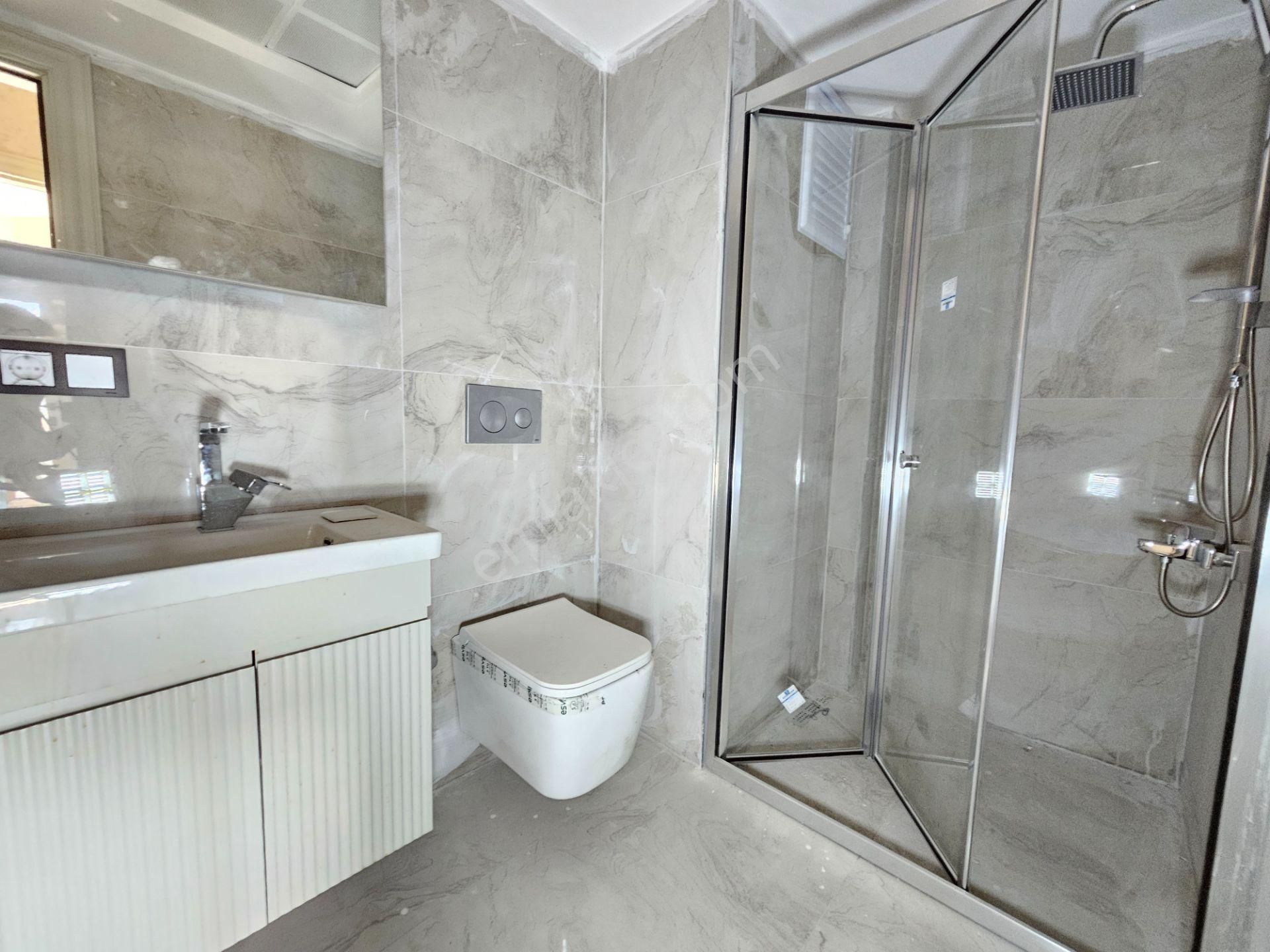 Beyhekim Mah. Şafak Caddesine Yakın İşyapar Gayrimenkul'den Site İçi Lüks Sıfır Geniş 3+1 Daire - Görsel 40