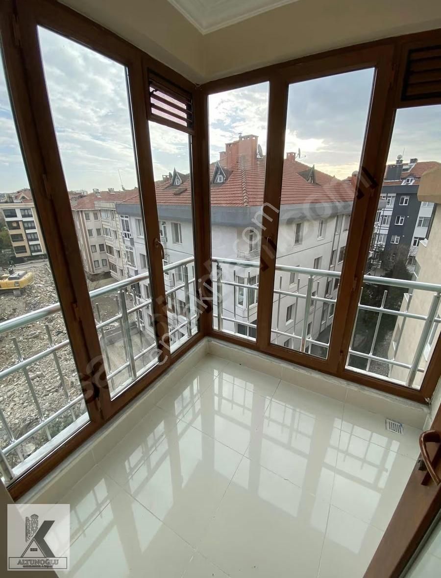 Bahçelievler Mah.cadde Metrobüs Yakını Güvenlikli Otoparklı - Görsel 24