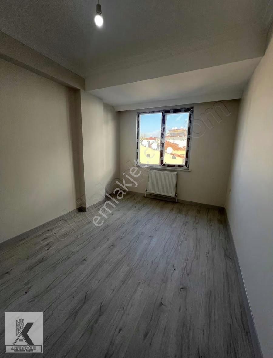 3+1 Cihangirde Kaymakamlık Metrobüs Yakını Sıfır Ara Kat - Görsel 17