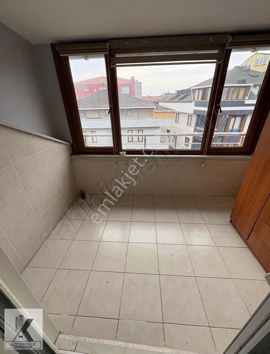 Cihangir Mah.metrobüs Cadde Yakınında 1+1 Teras Kullanımlı Daire - Görsel 14