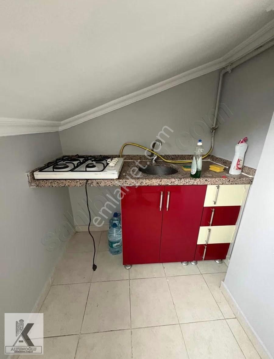 Cihangir Mah.metrobüs Cadde Yakınında 1+1 Teras Kullanımlı Daire - Görsel 3