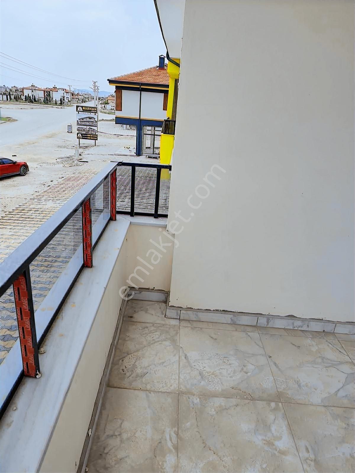 Alakova'da 2+1 2.kat Sıfır Satılıkk Geniş Daire