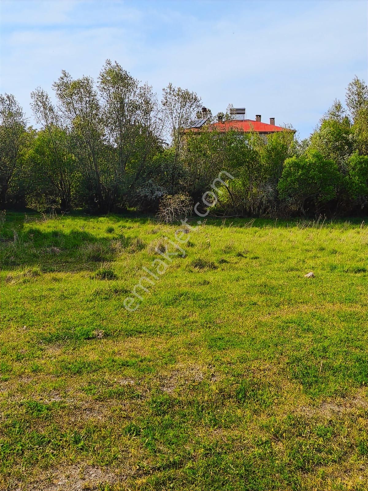 Gevaş Merkezde Satılık 650 M2 Arsa - Görsel 2