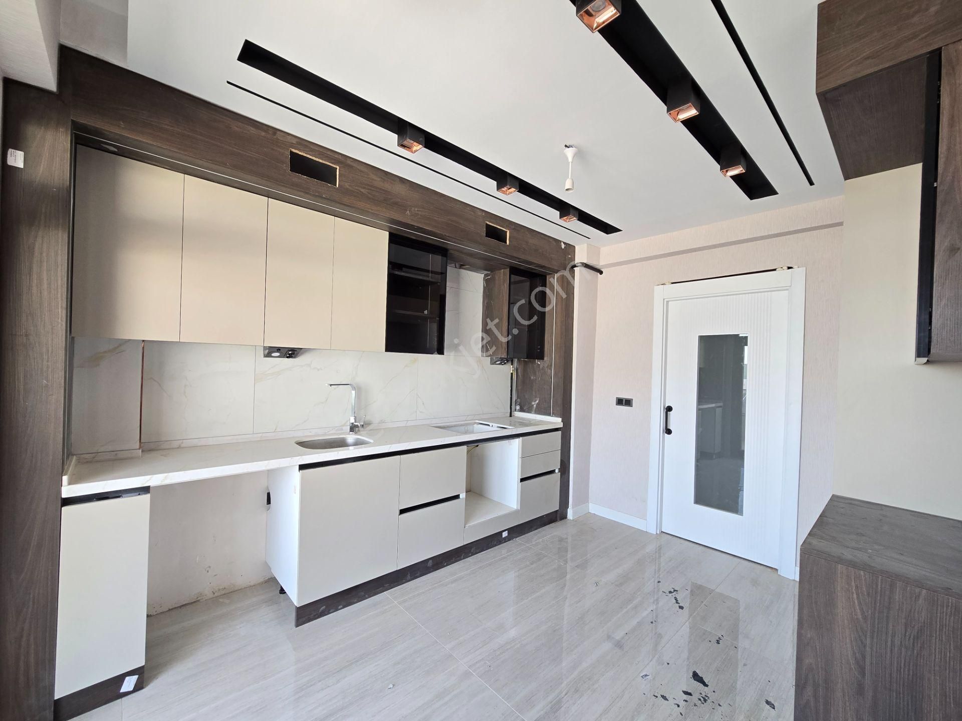 Kahramanlar Caddesine Yakın İşyapar Gayrimenkul’den Sıfır Lüks 3+1 Daire - Görsel 16