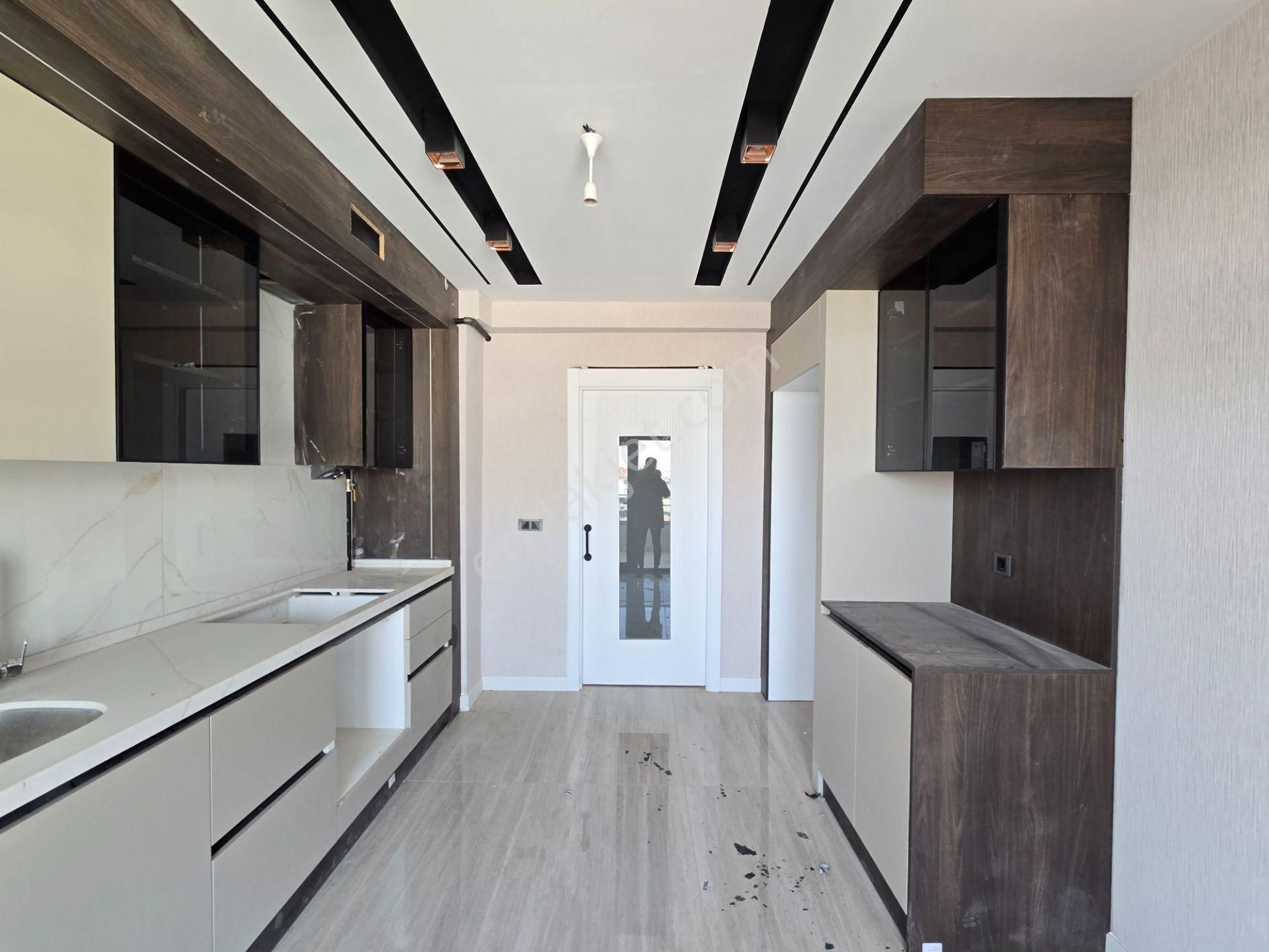 Kahramanlar Caddesine Yakın İşyapar Gayrimenkul’den Sıfır Lüks 3+1 Daire - Görsel 15