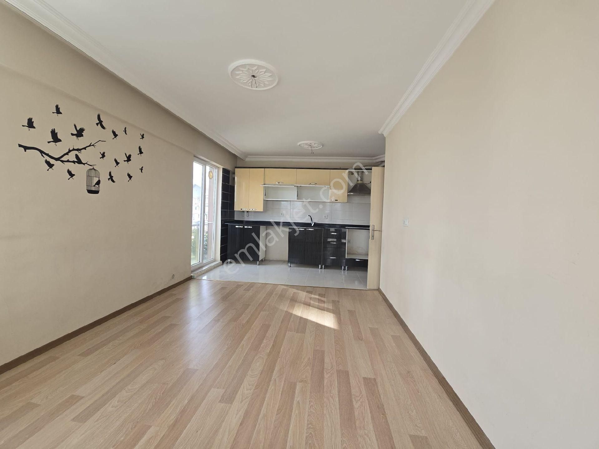 Şehitler Cadde Yakını Teras Balkonlu Geniş 3+1 Kiralık Daire - Görsel 2