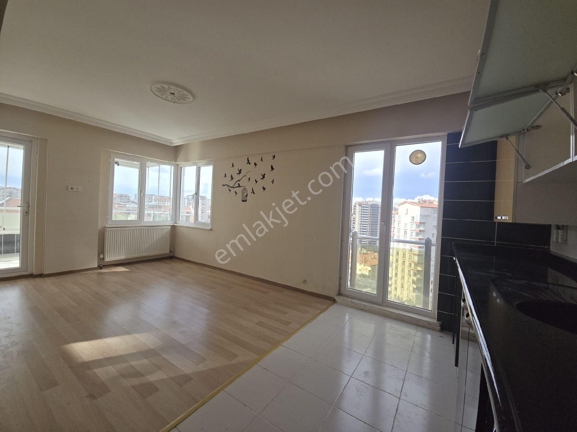 Şehitler Cadde Yakını Teras Balkonlu Geniş 3+1 Kiralık Daire - Görsel 4