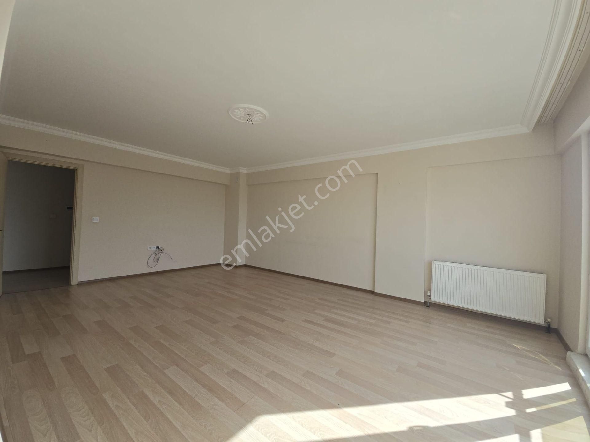 Şehitler Cadde Yakını Teras Balkonlu Geniş 3+1 Kiralık Daire - Görsel 9