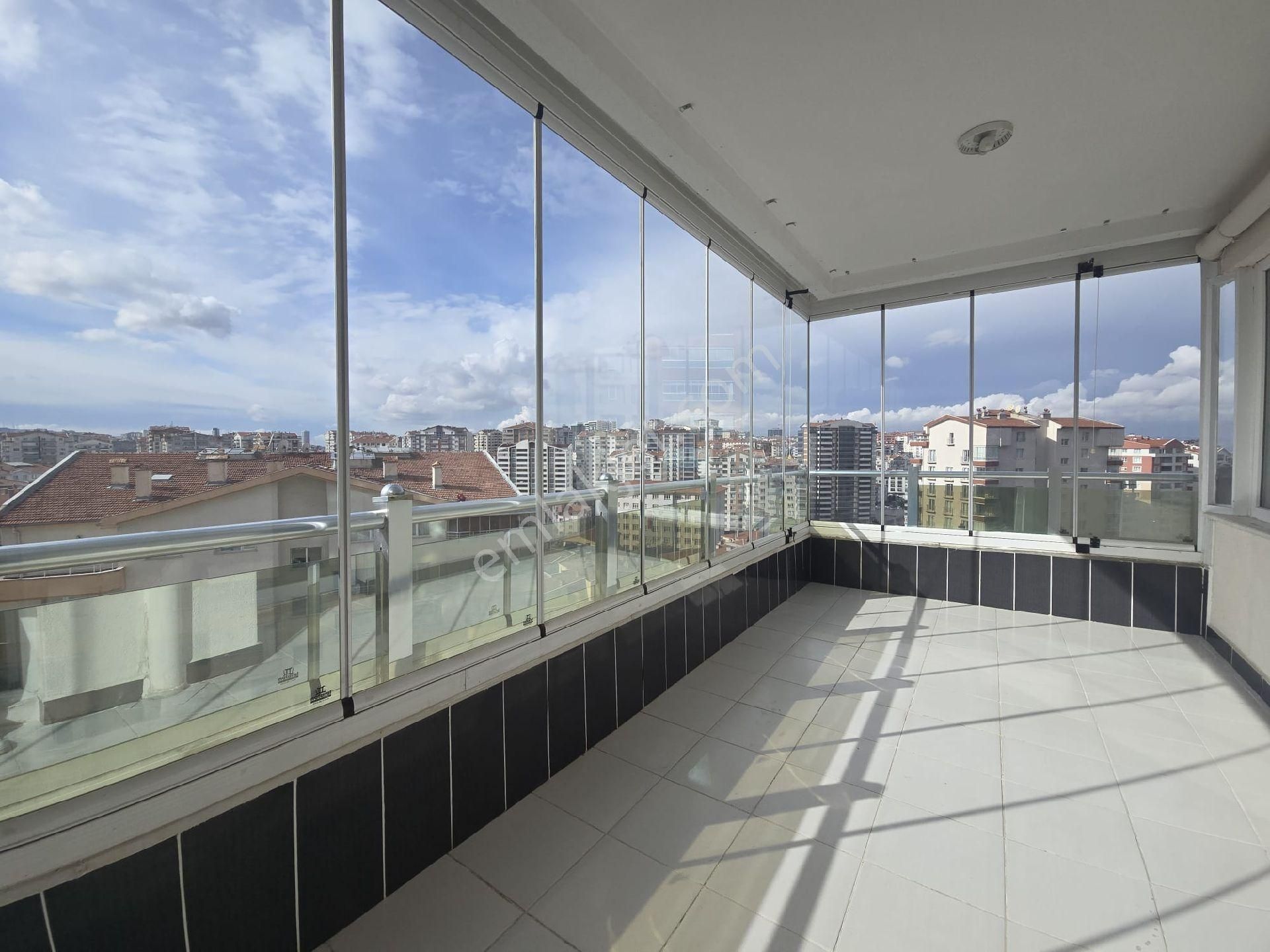 Şehitler Cadde Yakını Teras Balkonlu Geniş 3+1 Kiralık Daire - Görsel 7