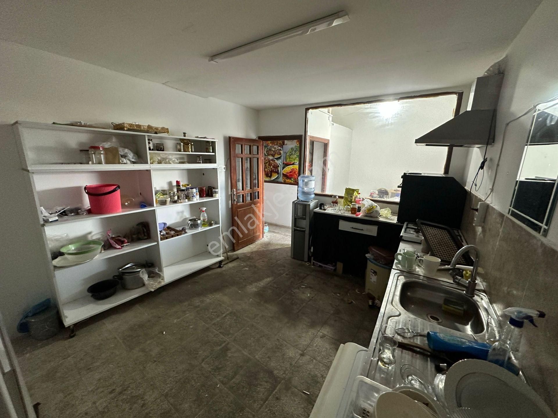 Trabzon Yomra Da Cadde Üzeri 1300 M2 Kiralık Dükkan Mağaza - Görsel 9