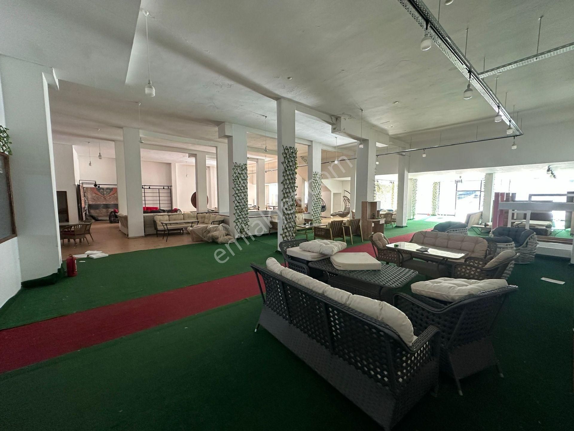 Trabzon Yomra Da Cadde Üzeri 1300 M2 Kiralık Dükkan Mağaza - Görsel 20