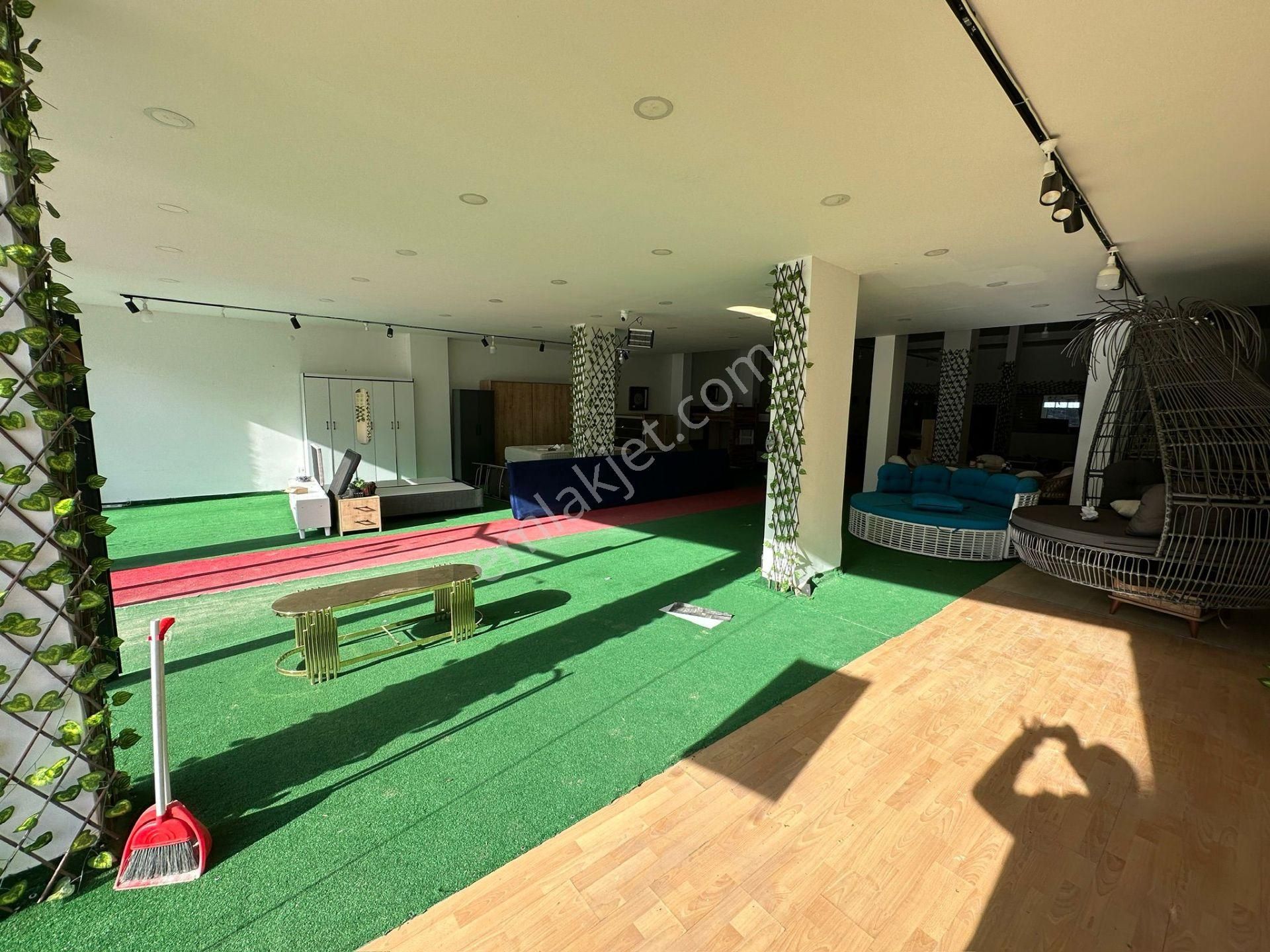 Trabzon Yomra Da Cadde Üzeri 1300 M2 Kiralık Dükkan Mağaza - Görsel 23