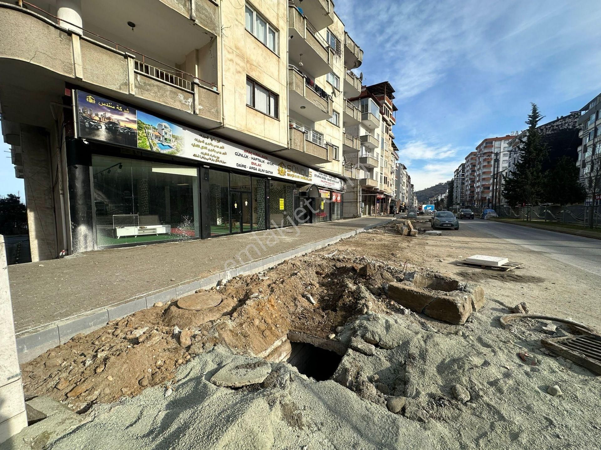 Trabzon Yomra Da Cadde Üzeri 1300 M2 Kiralık Dükkan Mağaza - Görsel 3