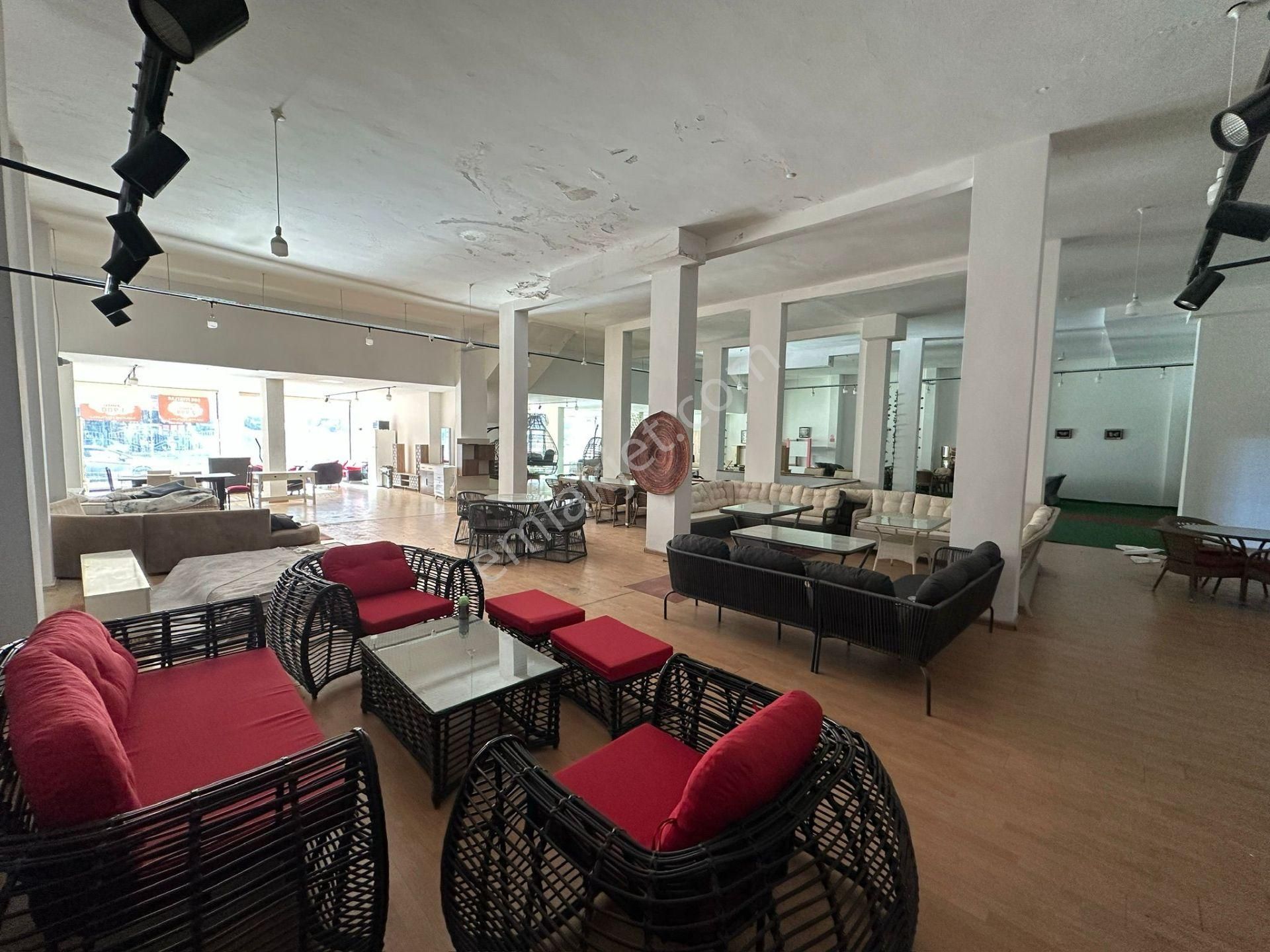 Trabzon Yomra Da Cadde Üzeri 1300 M2 Kiralık Dükkan Mağaza - Görsel 5