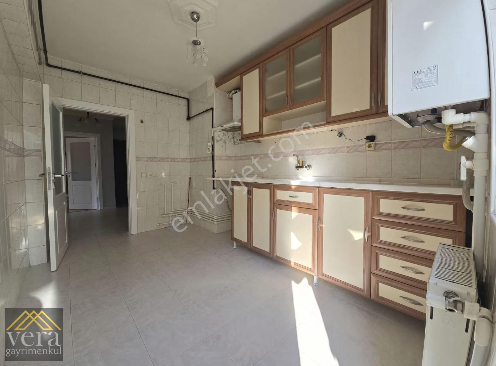 Natayolu Caddesi 50 Metre Ön Cephe 5+1 Kiralık Dubleks Ön Cephe - Görsel 6