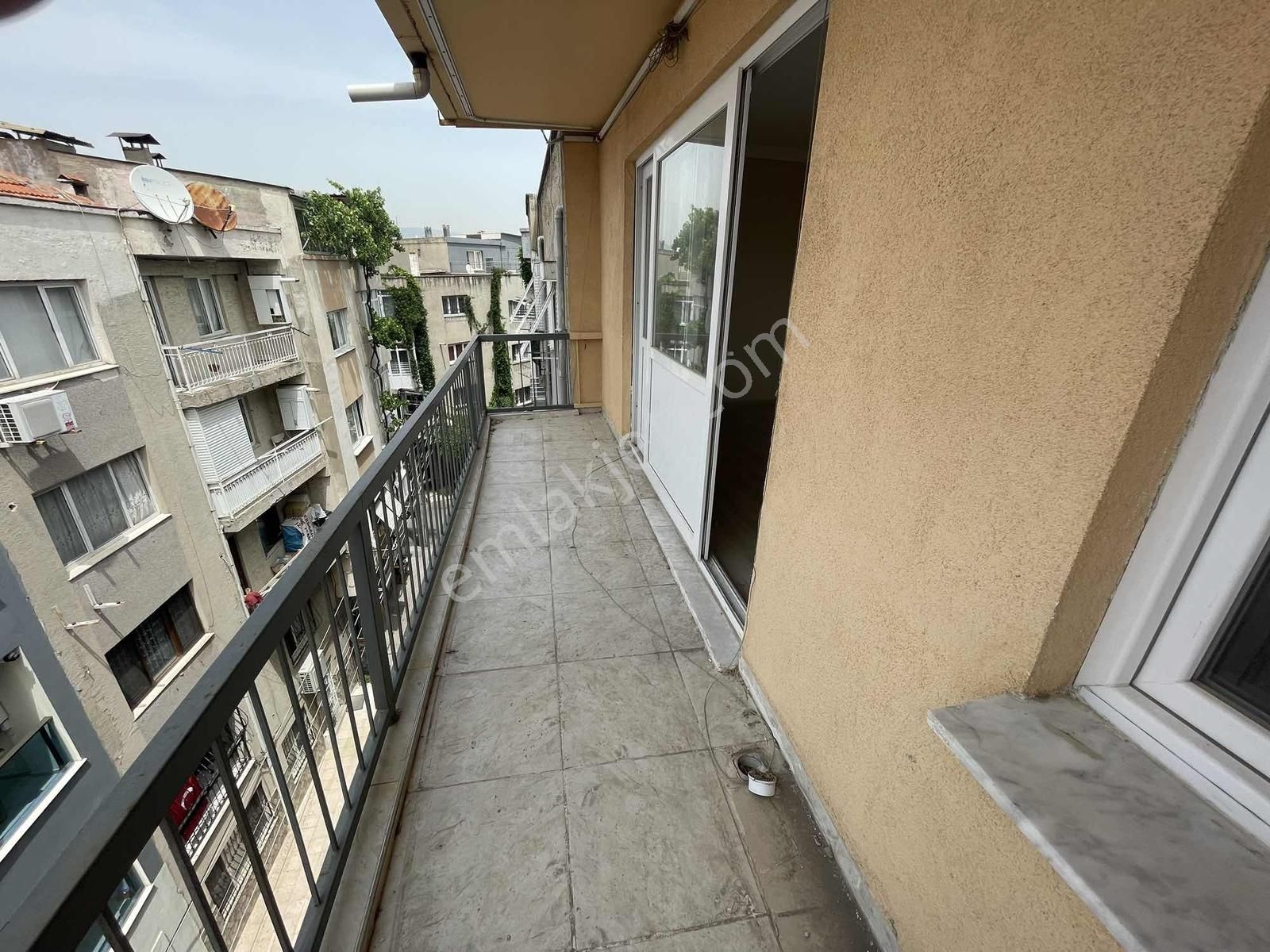 Üçyol Bahçelievler Metro Yakını 2+1 Arakat Doğalgazlı Daire - Görsel 7