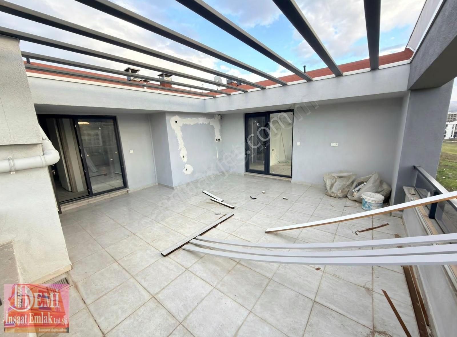 Nilüfer Balkan 'da 5+1 270m2 Bulvarda Havuzlu Lüxs Satılık Duble - Görsel 9