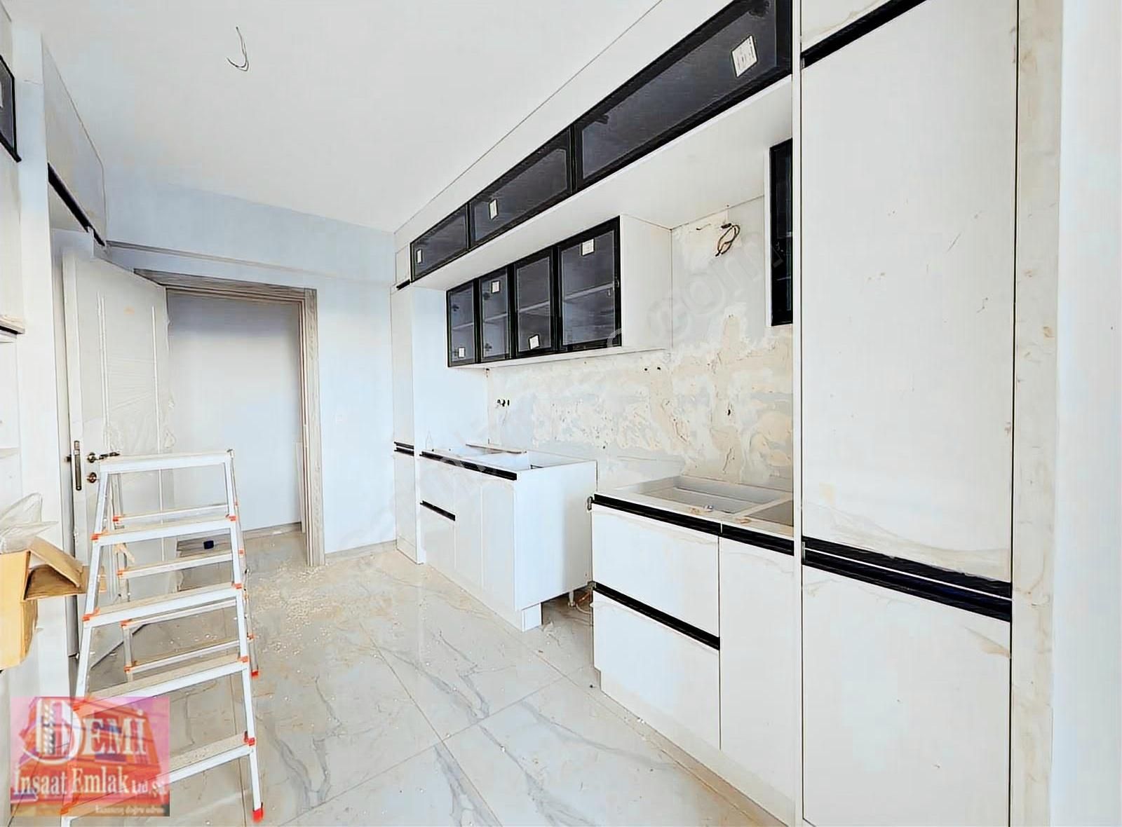 Nilüfer Balkan 'da 5+1 270m2 Bulvarda Havuzlu Lüxs Satılık Duble - Görsel 11