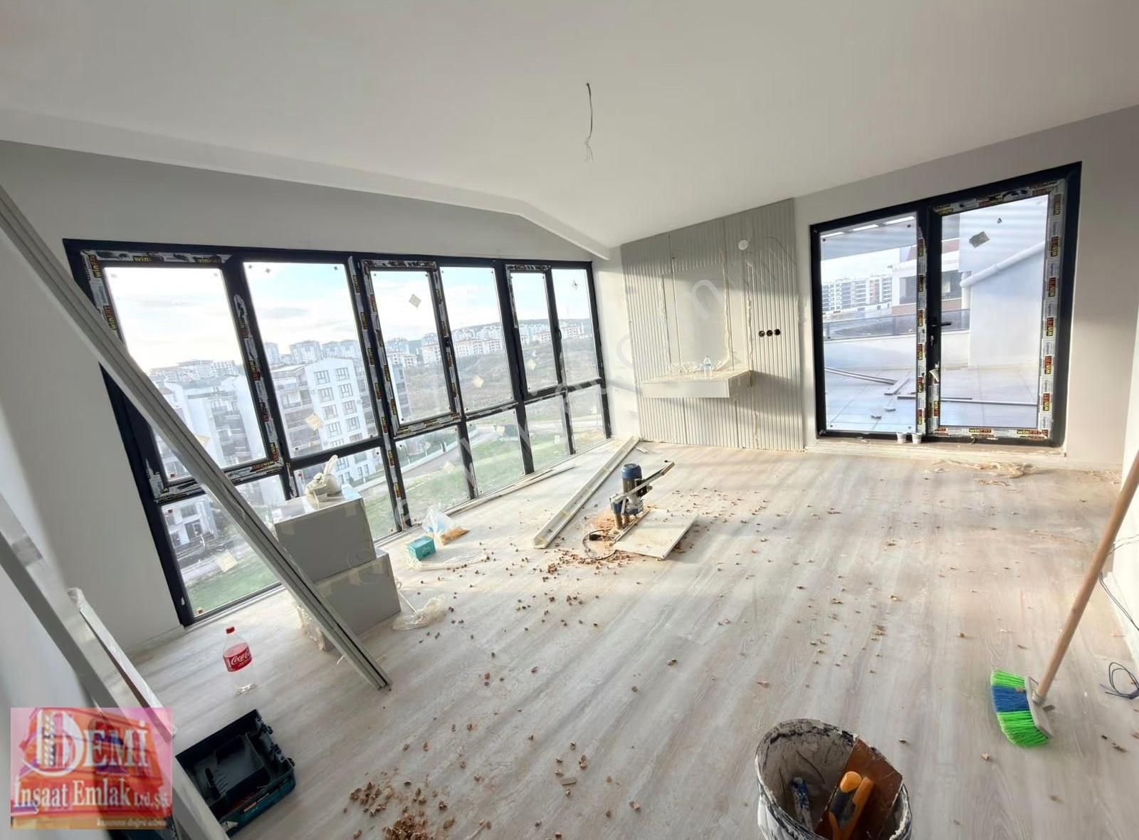 Nilüfer Balkan 'da 5+1 270m2 Bulvarda Havuzlu Lüxs Satılık Duble - Görsel 24