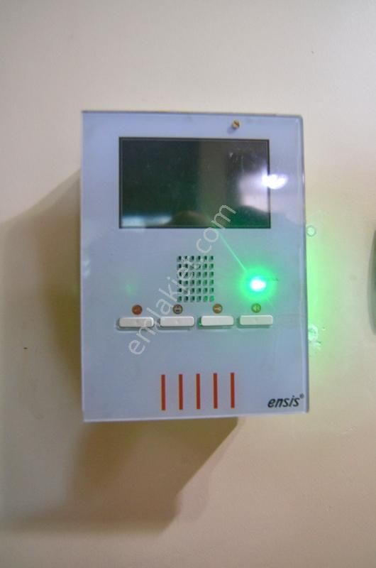 Talha Tozduman'dan Fetih Cad. Cepheli Arakat Geniş 3+1 Satılık - Görsel 24