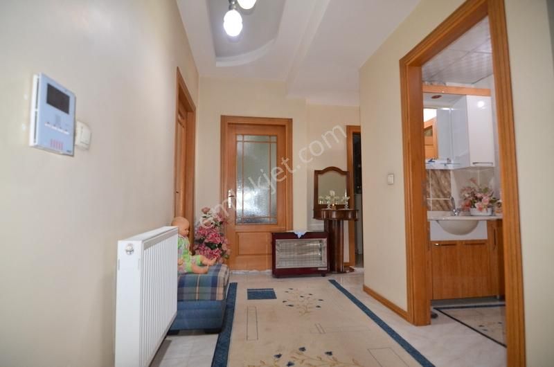 Talha Tozduman'dan Fetih Cad. Cepheli Arakat Geniş 3+1 Satılık - Görsel 30