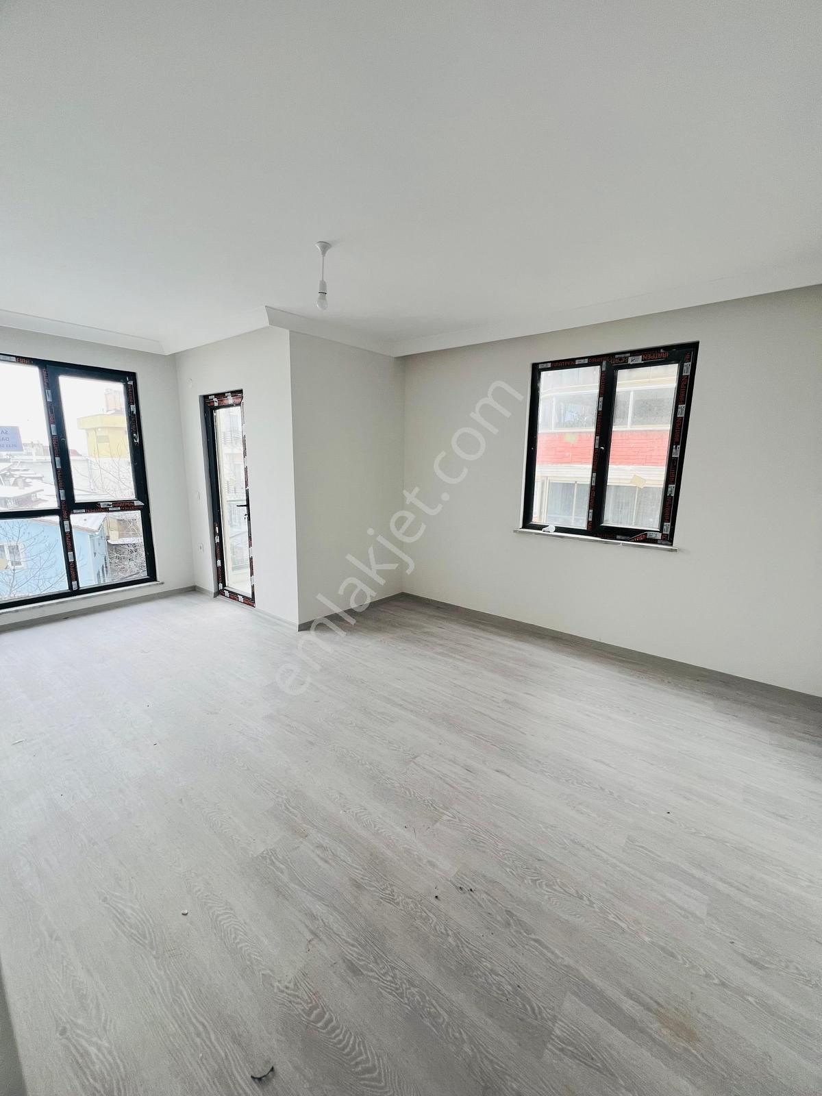 İstanbul Sancaktepe Yunusemre Mah Satlık 2+1 Ara Kat 85 M2 Daire - Görsel 14