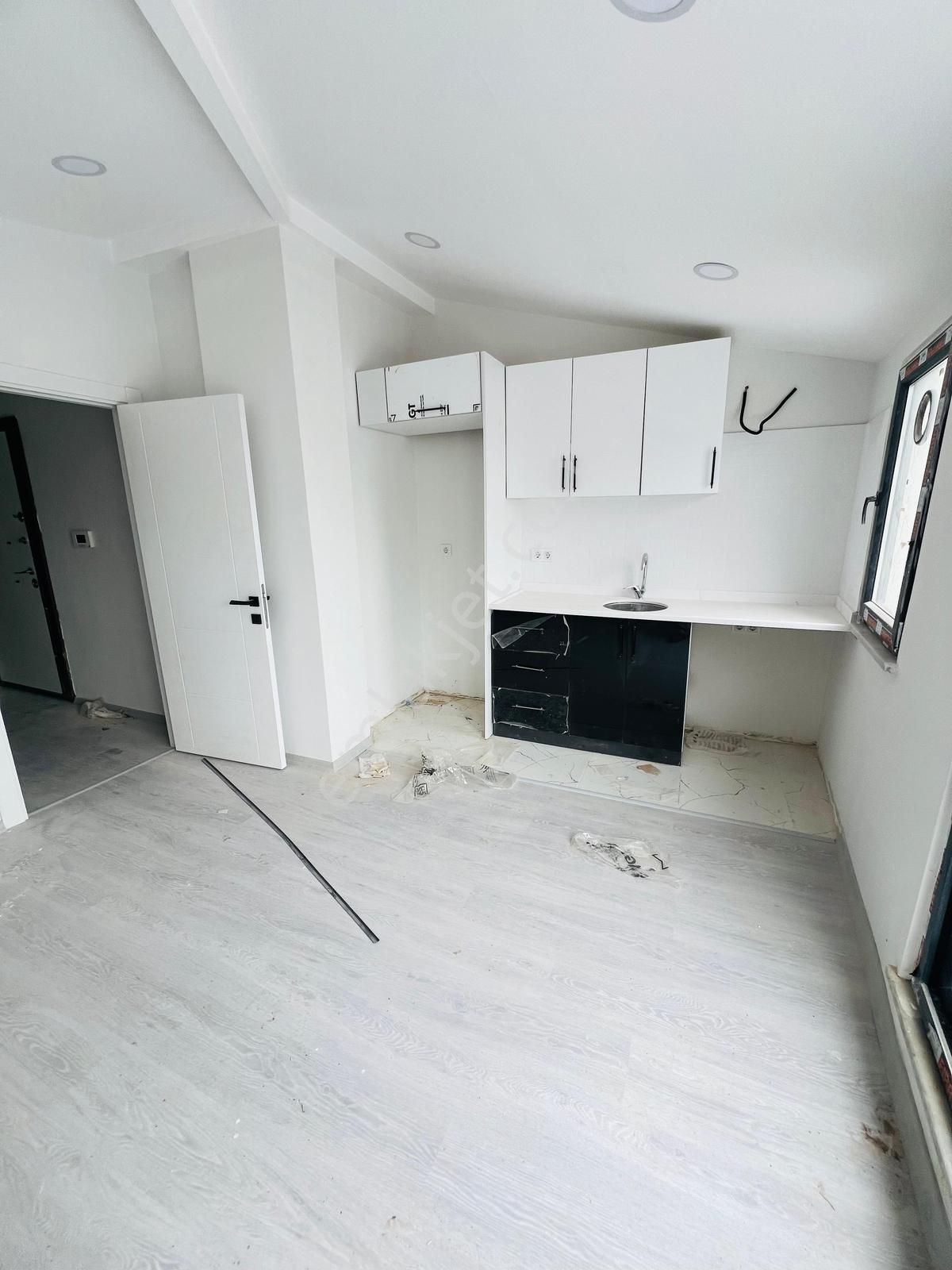 İstanbul Sancaktepe Yunusemre Mah Satılık 3+3 Üst Dübleks 170 M2 - Görsel 19