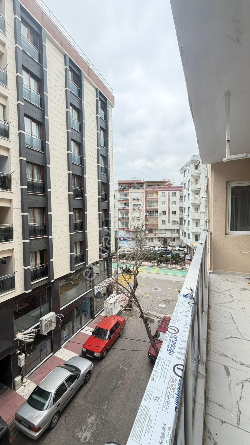 Beyaz Gayrimenkulden Kiralık 3+1 Daire - Görsel 3