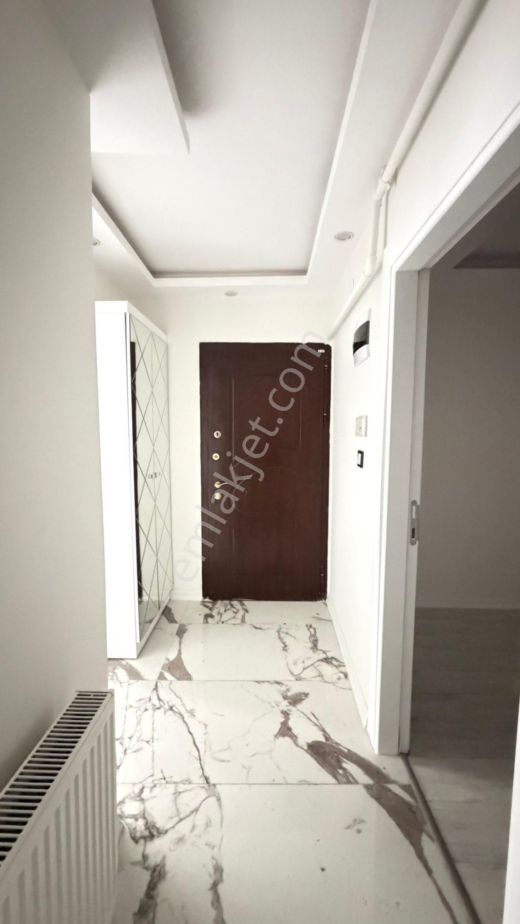 Beyaz Gayrimenkulden Kiralık 3+1 Daire - Görsel 18