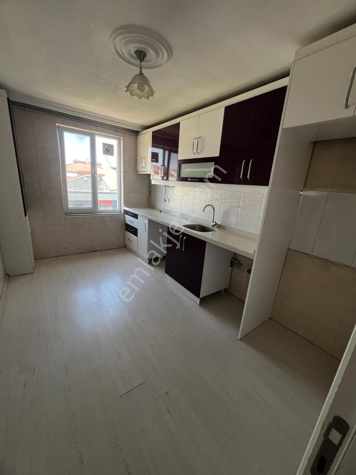 İstanbul Sancaktepe Yunusemre Mah Satılık 2+1 Daire 105 M2 - Görsel 19