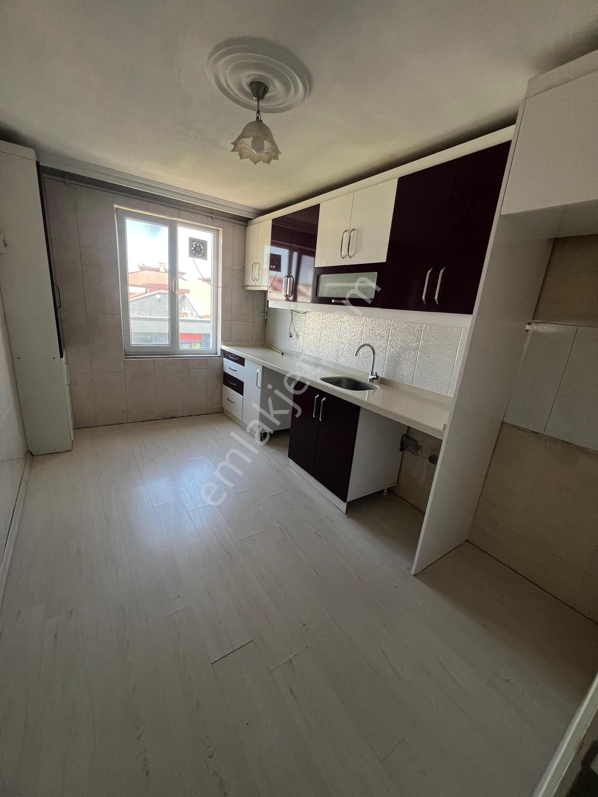 İstanbul Sancaktepe Yunusemre Mah Satılık 2+1 Daire 105 M2 - Görsel 14