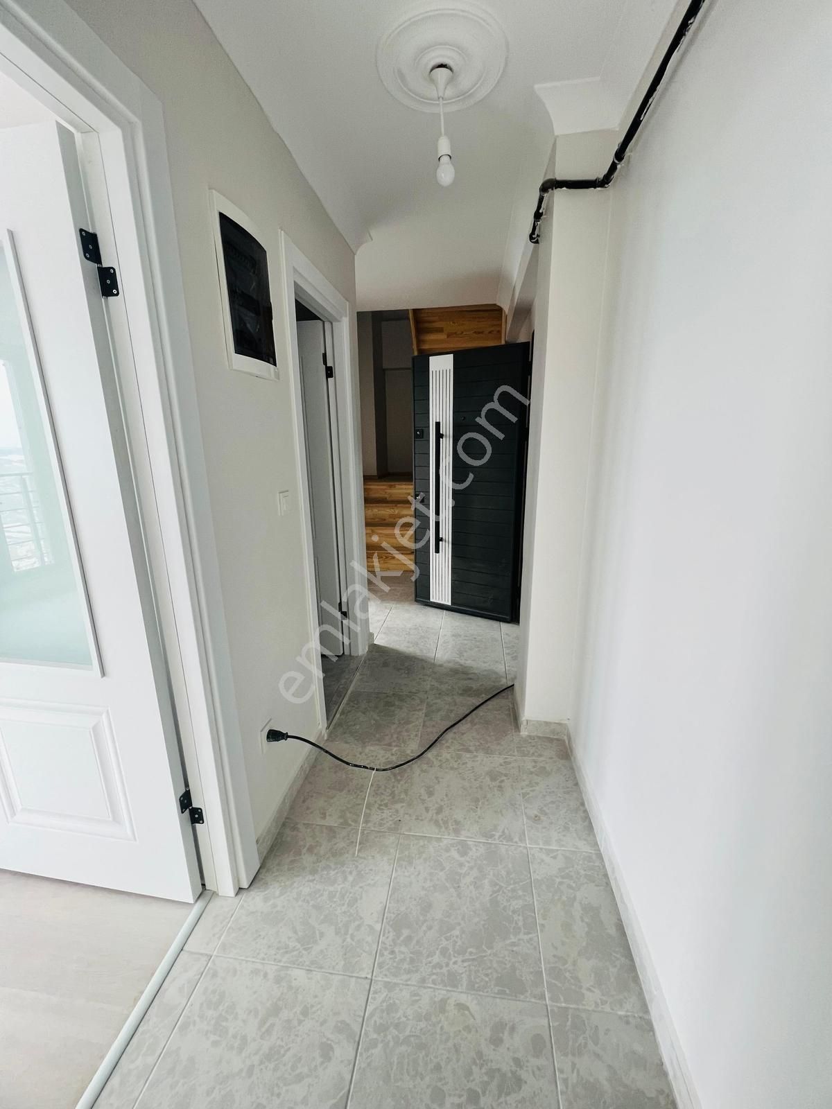 İstanbul Sancaktepe Mevlana Mah. Satılık 2+2 Üst Dübleks 150 M2 - Görsel 18