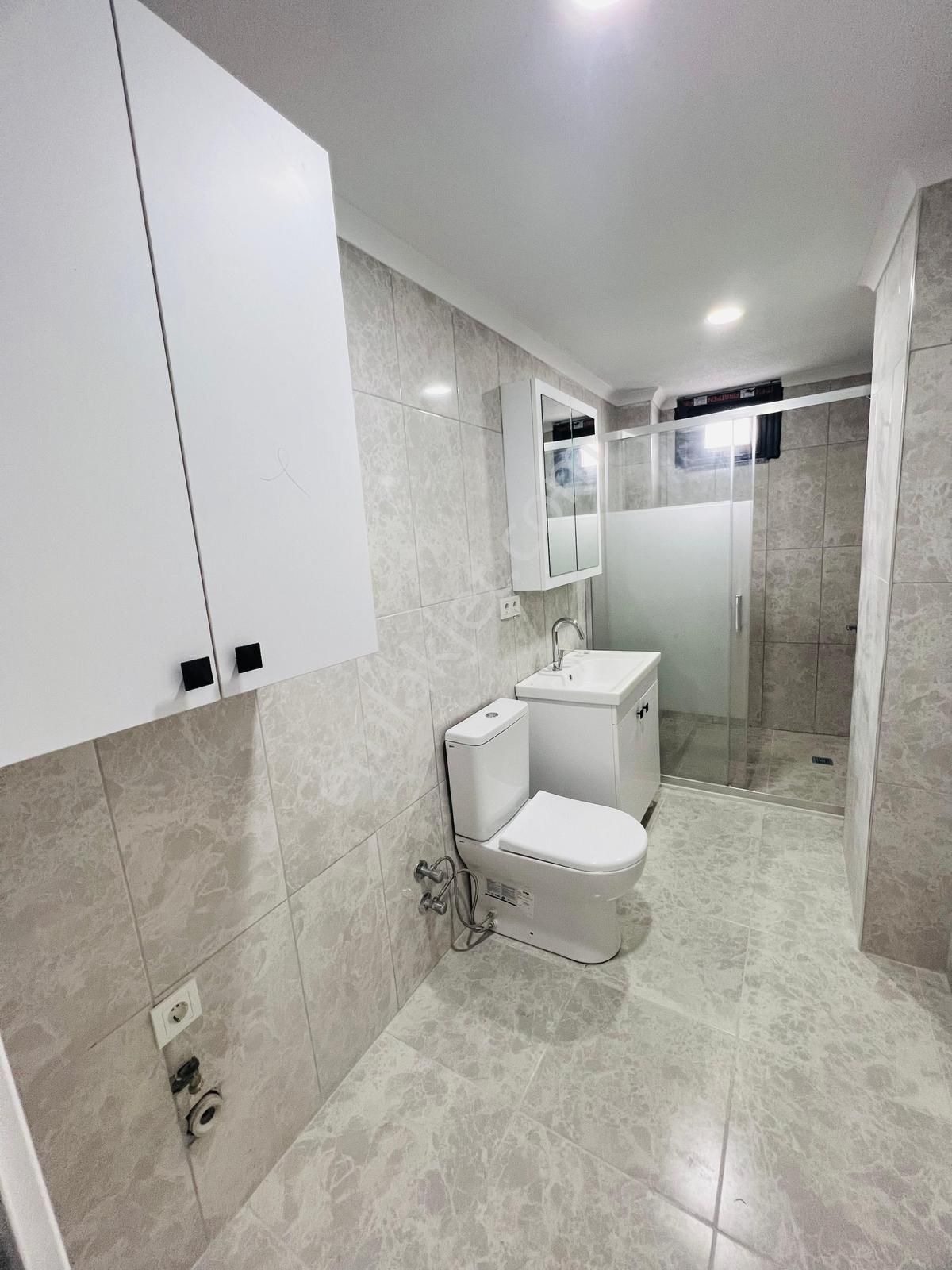 İstanbul Sancaktepe Mevlana Mah. Satılık 2+2 Üst Dübleks 150 M2 - Görsel 8