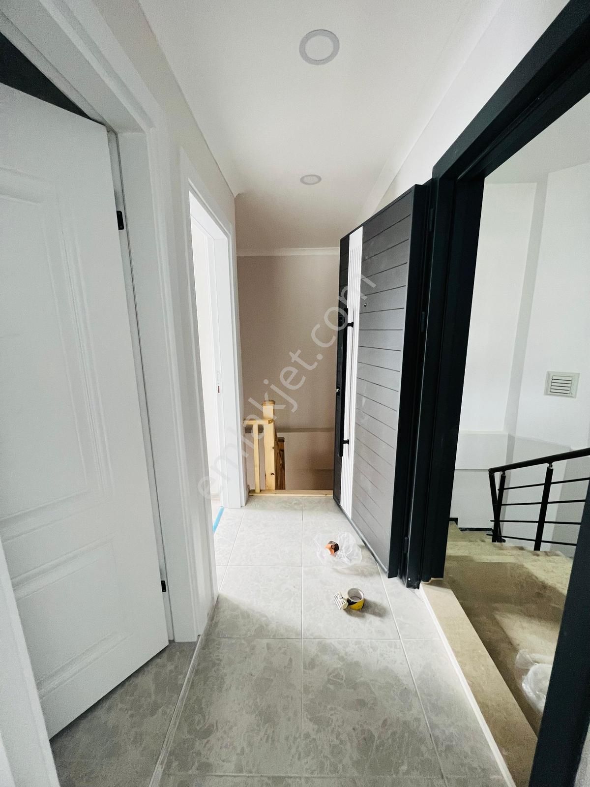 İstanbul Sancaktepe Mevlana Mah. Satılık 2+2 Üst Dübleks 150 M2 - Görsel 16