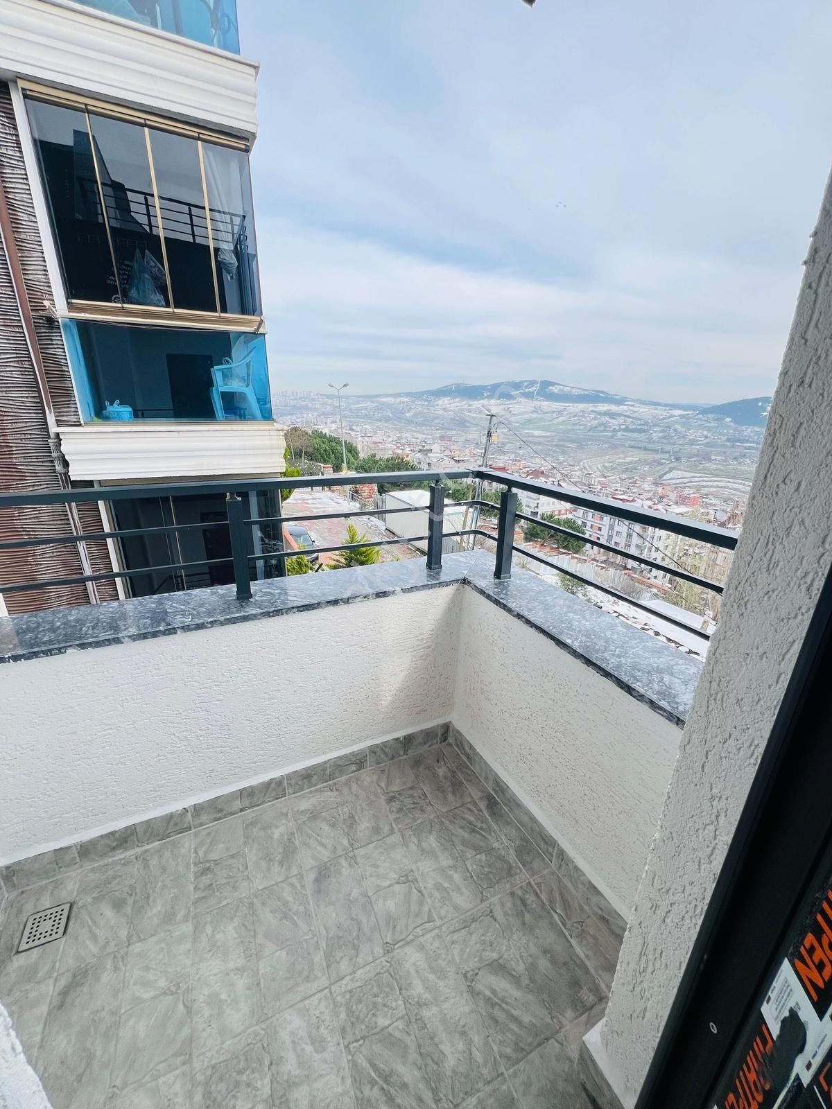 İstanbul Sancaktepe Mevlana Mah. Satılık 2+2 Üst Dübleks 150 M2 - Görsel 23