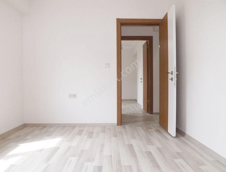 Mertcan Dan Yakacık Meydana Yürüme Site İçi 3+1 Ebeveyn Banyolu - Görsel 11