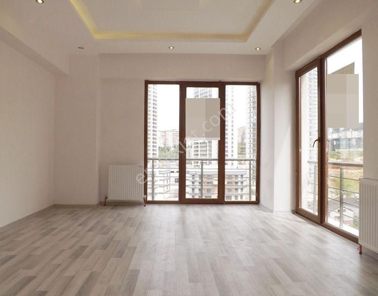 Mertcan Dan Yakacık Meydana Yürüme Site İçi 3+1 Ebeveyn Banyolu - Görsel 3