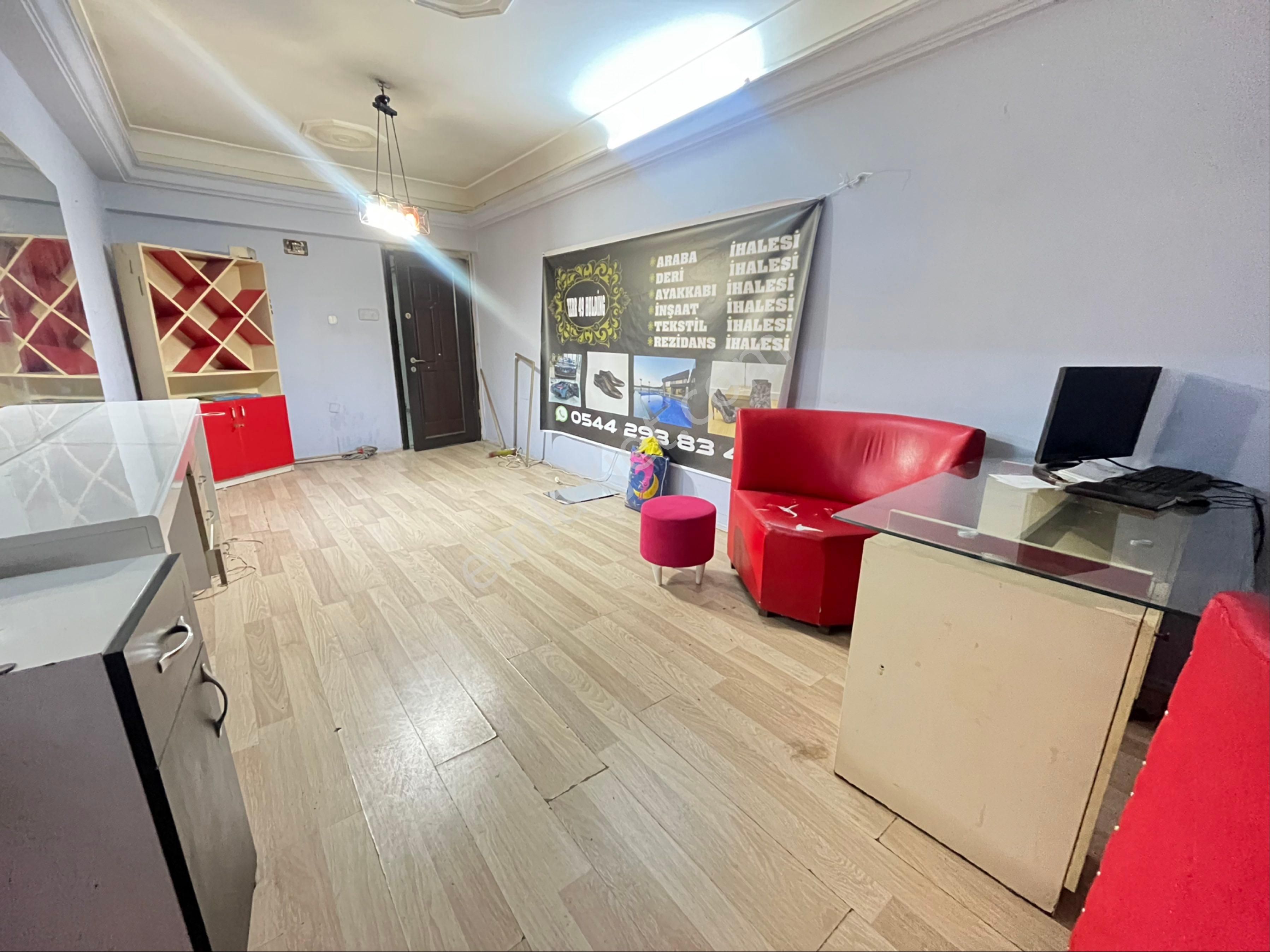 İmren Gayrimenkulden Kiralık 30 M2 Dükkan Ofis Büro Sefaköy Merkezde - Görsel 12